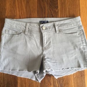 Gap Hadley cutoff shorts